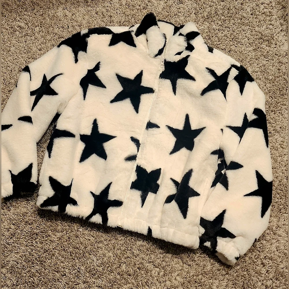 NWT Old Navy Black Star Pattern Faux Fur Puffer Jacket - Picture 10 of 10